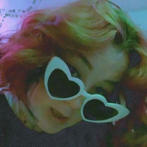 Meet your Posher, Alaina